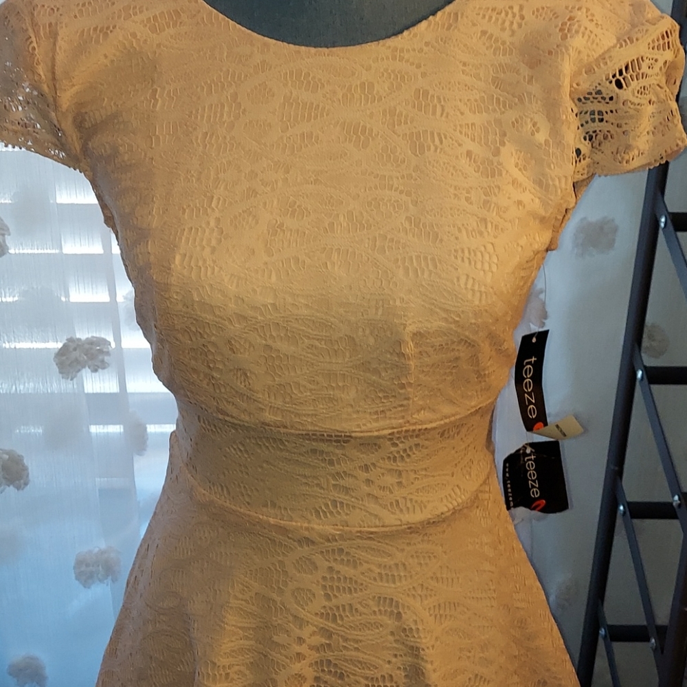 Tea Dress 🍵 - Picture 3 of 8
